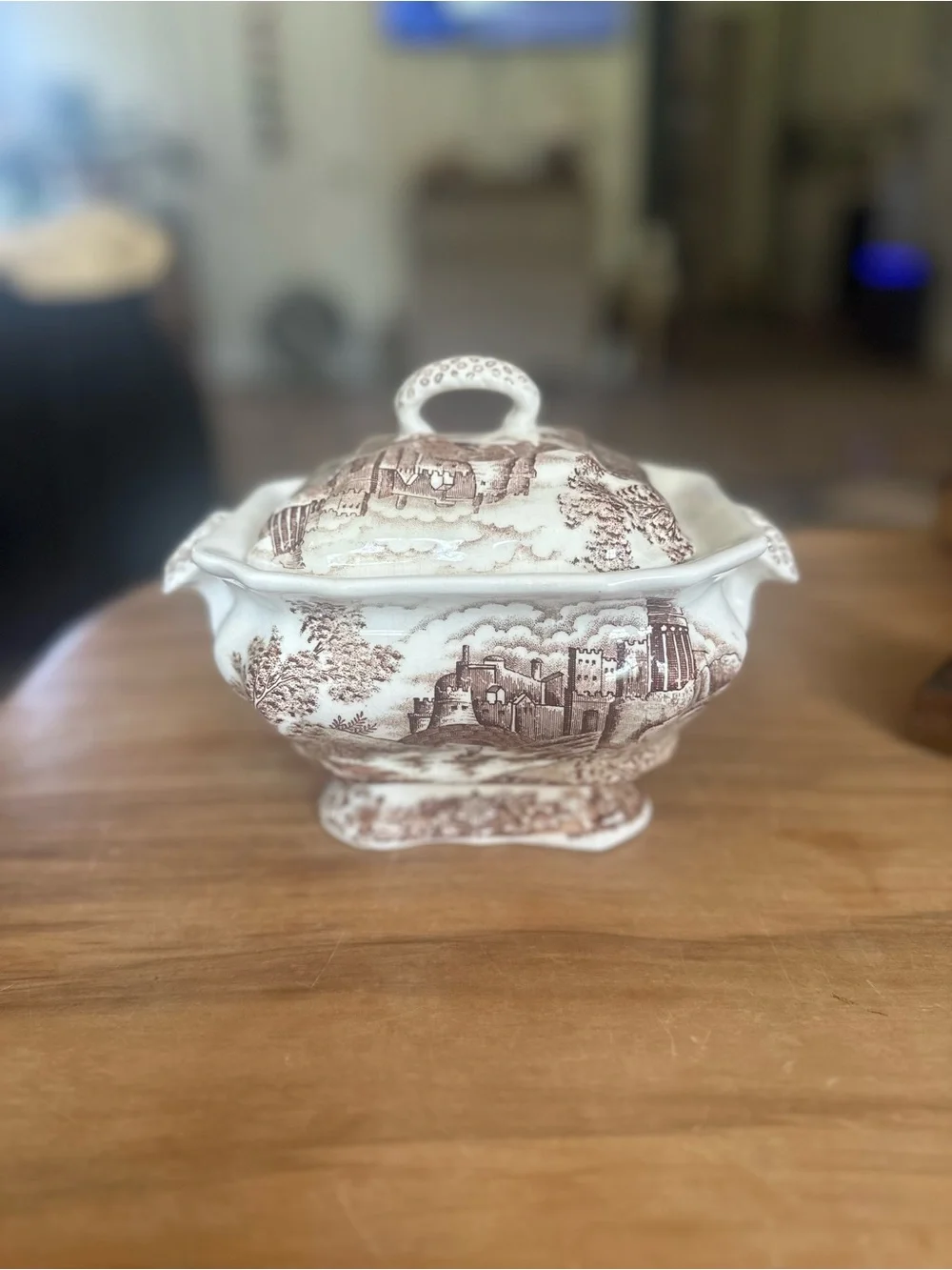 Vintage Brown Transferware lidded Tureen Korea crazing 6”Hx8”Wx 4”D